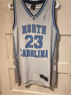 Jordan North Carolina Tar Heels #23 Basketball Jersey Nike Elite. Size L